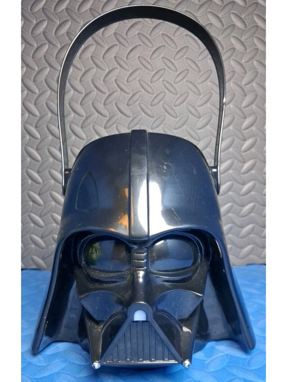 Star Wars Darth Vader Disney Plastic Bucket Trick-or-Treat Easter Basket NOS